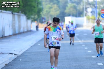 BINH DUONG NEW CITY HALF MARATHON 2024 - Ảnh #1769853