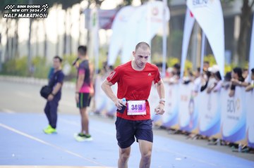 BINH DUONG NEW CITY HALF MARATHON 2024 - Ảnh #1757334