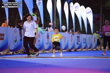 BINH DUONG NEW CITY HALF MARATHON 2024 - Ảnh #1729317
