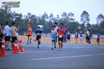 BINH DUONG NEW CITY HALF MARATHON 2024 - Ảnh #1727894