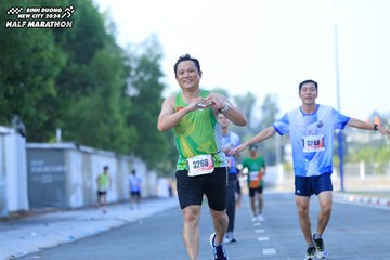 BINH DUONG NEW CITY HALF MARATHON 2024 - Ảnh #1768249