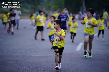 BINH DUONG NEW CITY HALF MARATHON 2024 - Ảnh #1724606