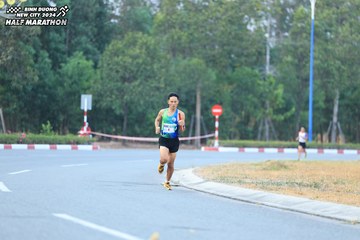 BINH DUONG NEW CITY HALF MARATHON 2024 - Ảnh #1735420