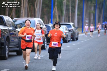 BINH DUONG NEW CITY HALF MARATHON 2024 - Ảnh #1755470