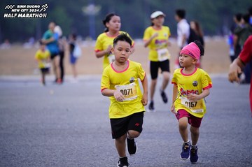 BINH DUONG NEW CITY HALF MARATHON 2024 - Ảnh #1725324