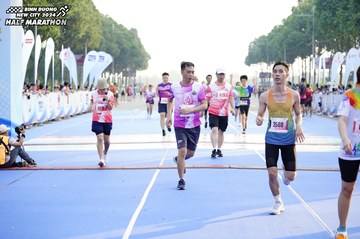 BINH DUONG NEW CITY HALF MARATHON 2024 - Ảnh #1762875