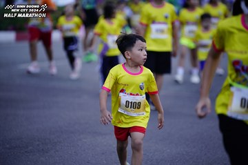 BINH DUONG NEW CITY HALF MARATHON 2024 - Ảnh #1724746