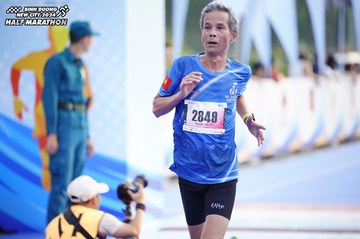 BINH DUONG NEW CITY HALF MARATHON 2024 - Ảnh #1758164