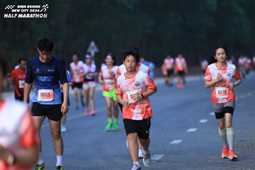 BINH DUONG NEW CITY HALF MARATHON 2024 - Ảnh #1750627