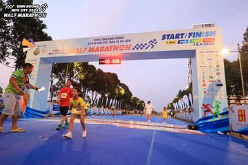 BINH DUONG NEW CITY HALF MARATHON 2024 - Ảnh #1729677