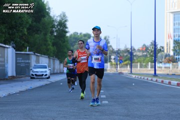 BINH DUONG NEW CITY HALF MARATHON 2024 - Ảnh #1764295