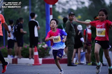 BINH DUONG NEW CITY HALF MARATHON 2024 - Ảnh #1725036
