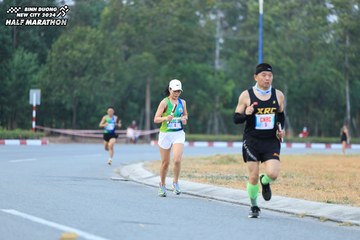 BINH DUONG NEW CITY HALF MARATHON 2024 - Ảnh #1735410