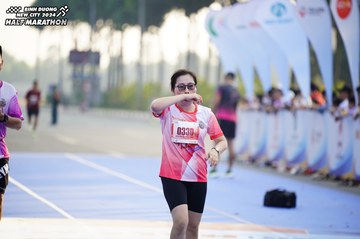 BINH DUONG NEW CITY HALF MARATHON 2024 - Ảnh #1761637
