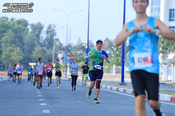 BINH DUONG NEW CITY HALF MARATHON 2024 - Ảnh #1765693