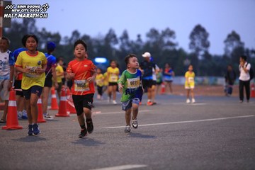 BINH DUONG NEW CITY HALF MARATHON 2024 - Ảnh #1728233