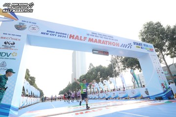 BINH DUONG NEW CITY HALF MARATHON 2024 - Ảnh #1821918