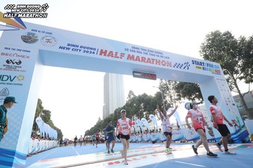 BINH DUONG NEW CITY HALF MARATHON 2024 - Ảnh #1821789