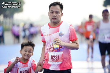 BINH DUONG NEW CITY HALF MARATHON 2024 - Ảnh #1760322