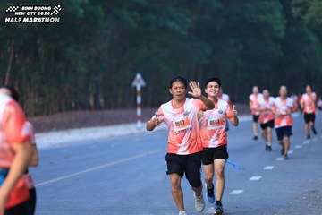 BINH DUONG NEW CITY HALF MARATHON 2024 - Ảnh #1750426