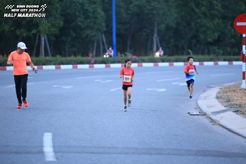 BINH DUONG NEW CITY HALF MARATHON 2024 - Ảnh #1726118