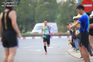 BINH DUONG NEW CITY HALF MARATHON 2024 - Ảnh #1736867