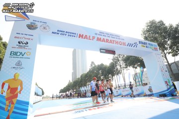 BINH DUONG NEW CITY HALF MARATHON 2024 - Ảnh #1818953