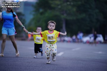 BINH DUONG NEW CITY HALF MARATHON 2024 - Ảnh #1724864