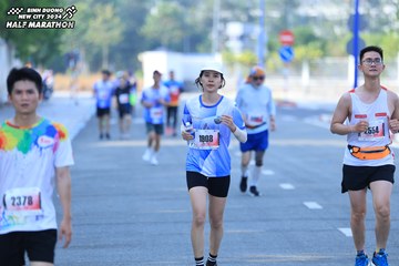 BINH DUONG NEW CITY HALF MARATHON 2024 - Ảnh #1771186