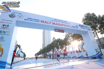 BINH DUONG NEW CITY HALF MARATHON 2024 - Ảnh #1819526