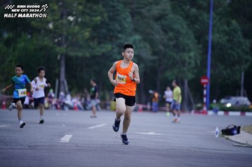 BINH DUONG NEW CITY HALF MARATHON 2024 - Ảnh #1724522