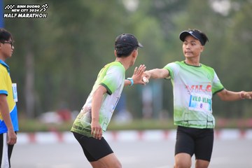 BINH DUONG NEW CITY HALF MARATHON 2024 - Ảnh #1736956
