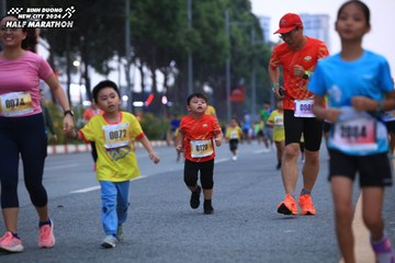 BINH DUONG NEW CITY HALF MARATHON 2024 - Ảnh #1727820