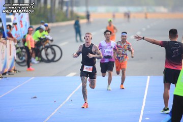 BINH DUONG NEW CITY HALF MARATHON 2024 - Ảnh #1739203