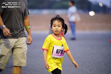 BINH DUONG NEW CITY HALF MARATHON 2024 - Ảnh #1725742