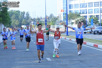 BINH DUONG NEW CITY HALF MARATHON 2024 - Ảnh #1769684