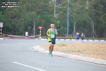 BINH DUONG NEW CITY HALF MARATHON 2024 - Ảnh #1736160