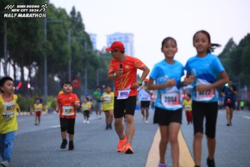 BINH DUONG NEW CITY HALF MARATHON 2024 - Ảnh #1727817