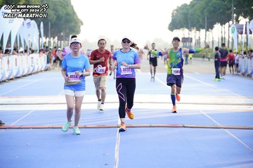 BINH DUONG NEW CITY HALF MARATHON 2024 - Ảnh #1762275
