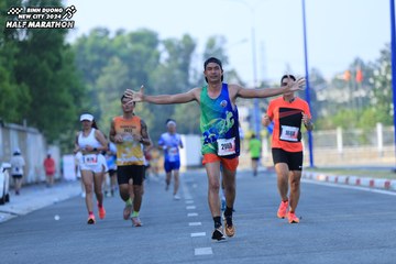 BINH DUONG NEW CITY HALF MARATHON 2024 - Ảnh #1766012