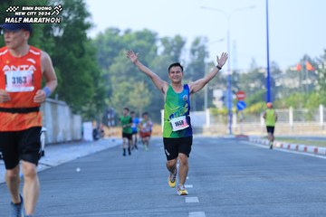BINH DUONG NEW CITY HALF MARATHON 2024 - Ảnh #1765526
