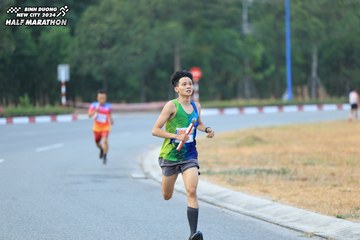 BINH DUONG NEW CITY HALF MARATHON 2024 - Ảnh #1735035
