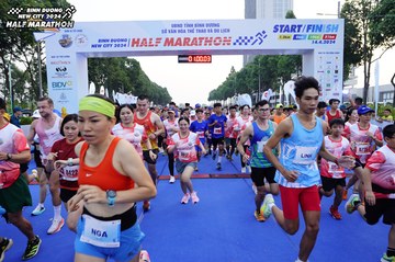 BINH DUONG NEW CITY HALF MARATHON 2024 - Ảnh #1770503