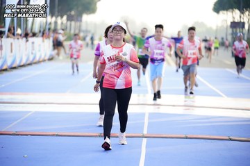 BINH DUONG NEW CITY HALF MARATHON 2024 - Ảnh #1762362