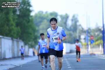 BINH DUONG NEW CITY HALF MARATHON 2024 - Ảnh #1768340