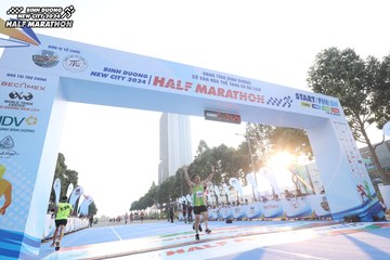 BINH DUONG NEW CITY HALF MARATHON 2024 - Ảnh #1819878