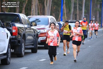 BINH DUONG NEW CITY HALF MARATHON 2024 - Ảnh #1756238