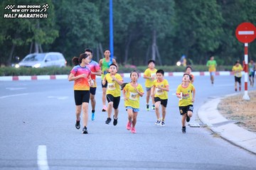 BINH DUONG NEW CITY HALF MARATHON 2024 - Ảnh #1726310