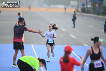 BINH DUONG NEW CITY HALF MARATHON 2024 - Ảnh #1738711