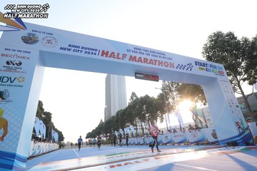 BINH DUONG NEW CITY HALF MARATHON 2024 - Ảnh #1819983